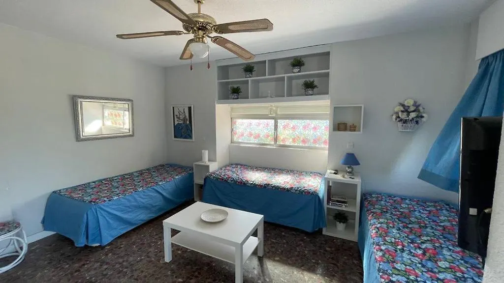 Apartamento Ático con gran terraza Fuengirola 0*,  España