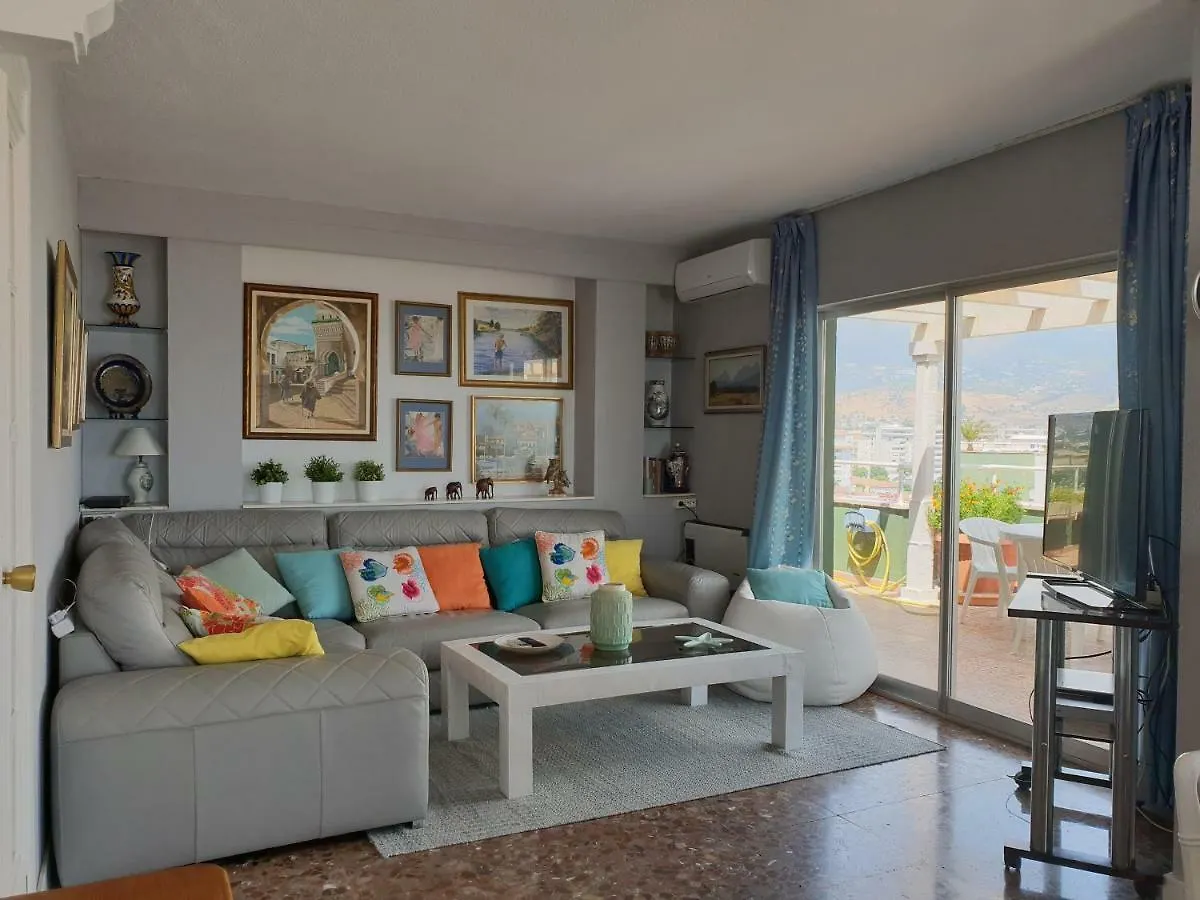 Apartamento Ático con gran terraza Fuengirola
